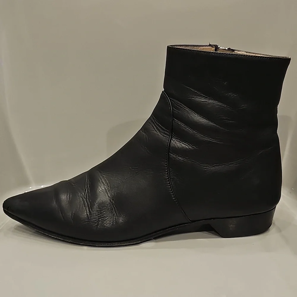 ALUMNAE Elegant Black Leather Booties